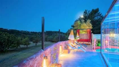 Villa Adalya | Kalkan Açık ve Kapalı Havuzlu Villa Kiralama