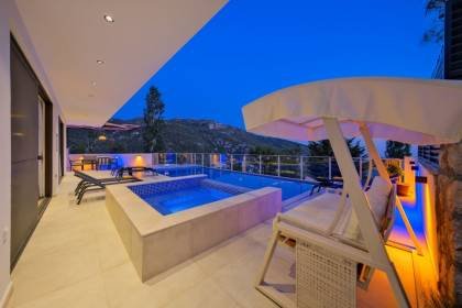 Villa Dolce Deluxe | Kalkan Çift Jakuzili Villa Kiralama