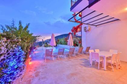 Villa Hatice Sultan 2 | Deniz Manzaralı Villa Kiralama