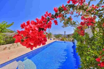 Villa Hatice Sultan 2 | Deniz Manzaralı Villa Kiralama