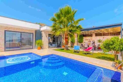 Villa Ruzanna | Kalkan Jakuzili Villa Kiralama