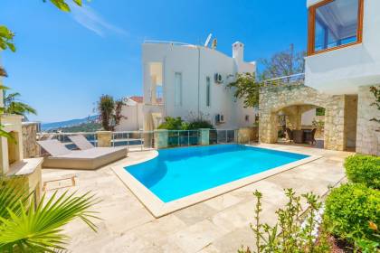 Villa Tarus Mara | Kalkan Geniş Aile Villası