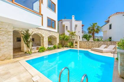 Villa Tarus Mara | Kalkan Geniş Aile Villası