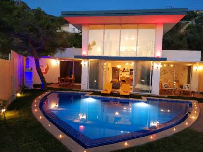 Villa Tita | Kalkan Jakuzili Villa Kiralama