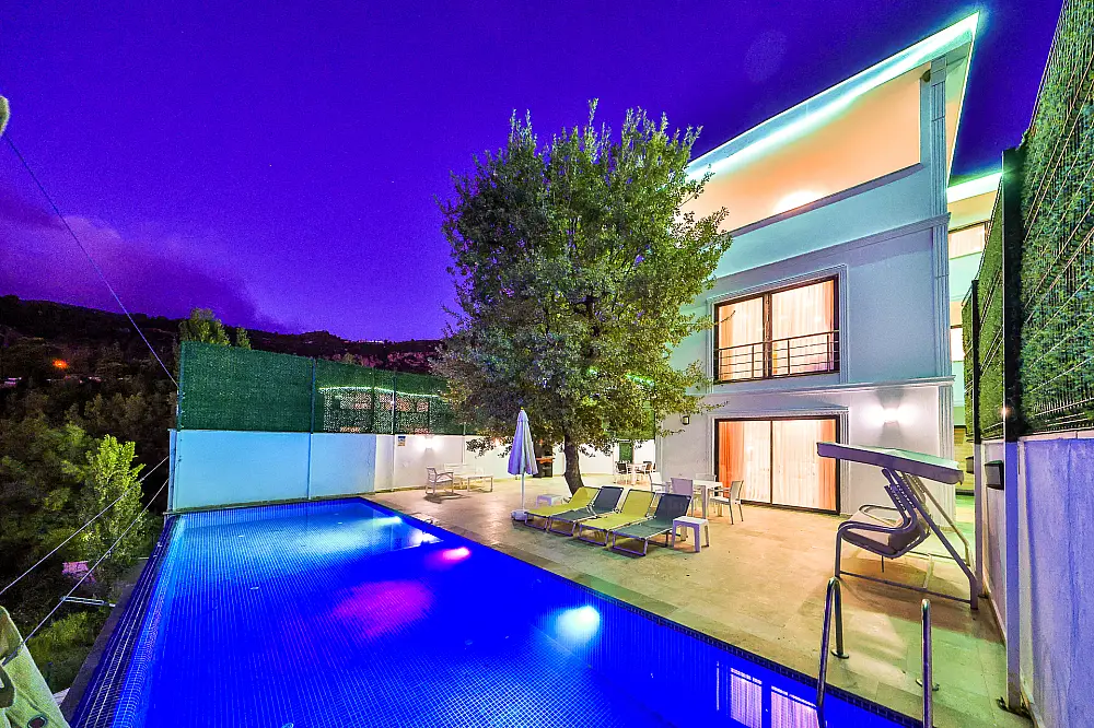 Villa Doğa Meşe | Kalkan 5 Yatak Odalı Villa